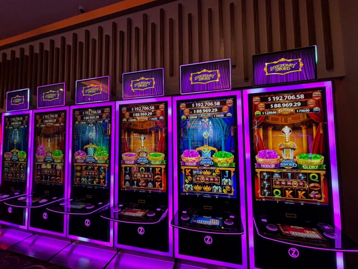 online casino dealer